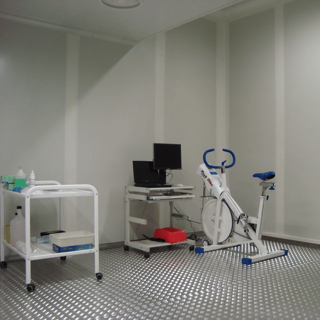Mobile Altitude Room for portable altitude training and hypoxic conditioning