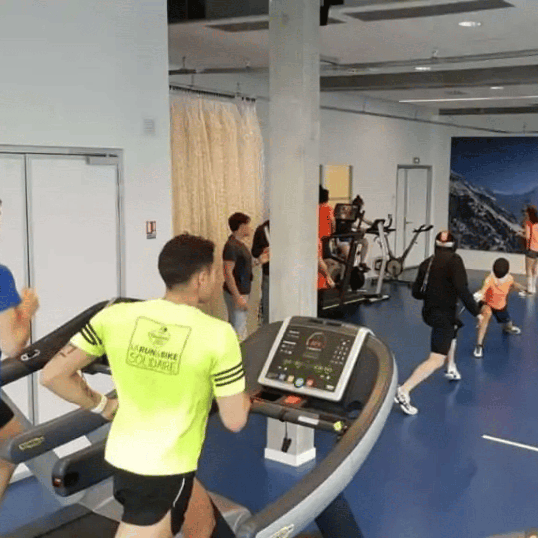 Modular high altitude training room for hypoxia-based performance conditioning